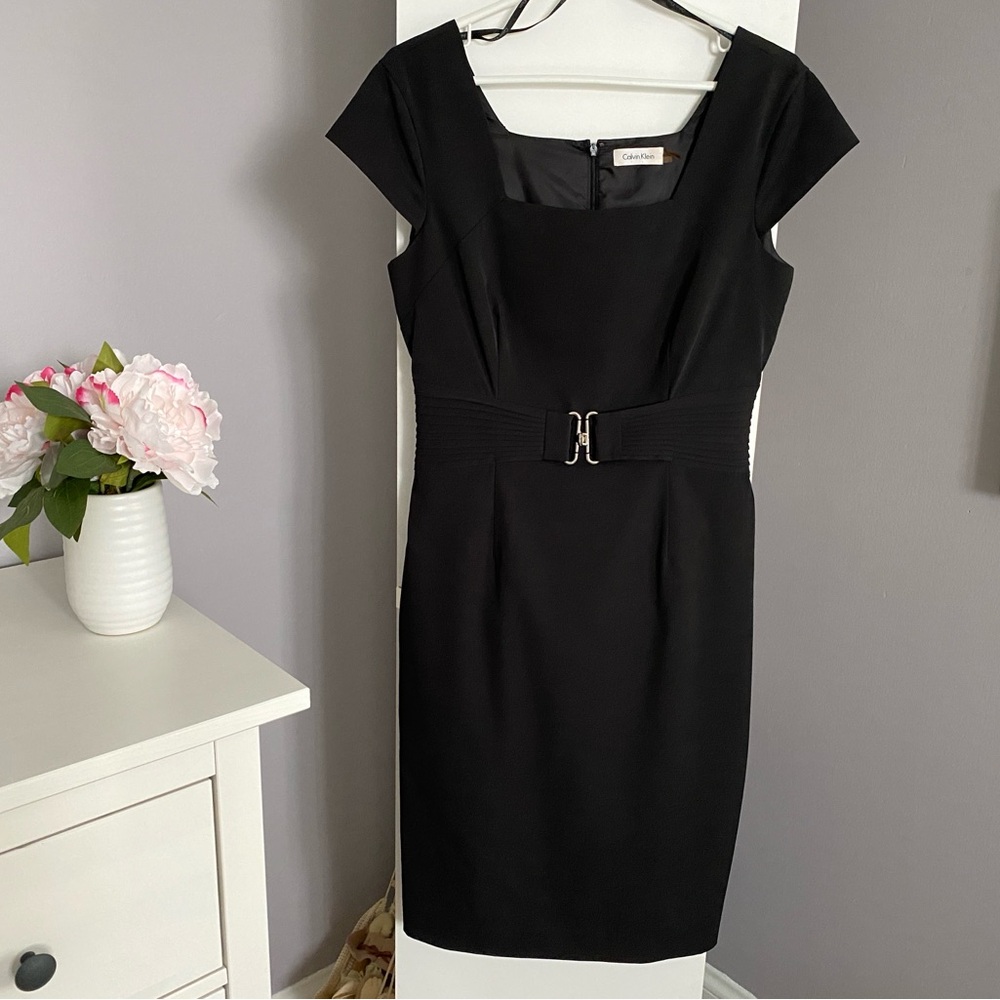 A beautiful Calvin Klein dress for many occasions.